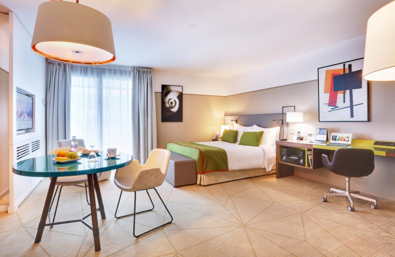 Stay in a cosy hotel in La Defense, things to do on Valentine’s Day in February in Paris