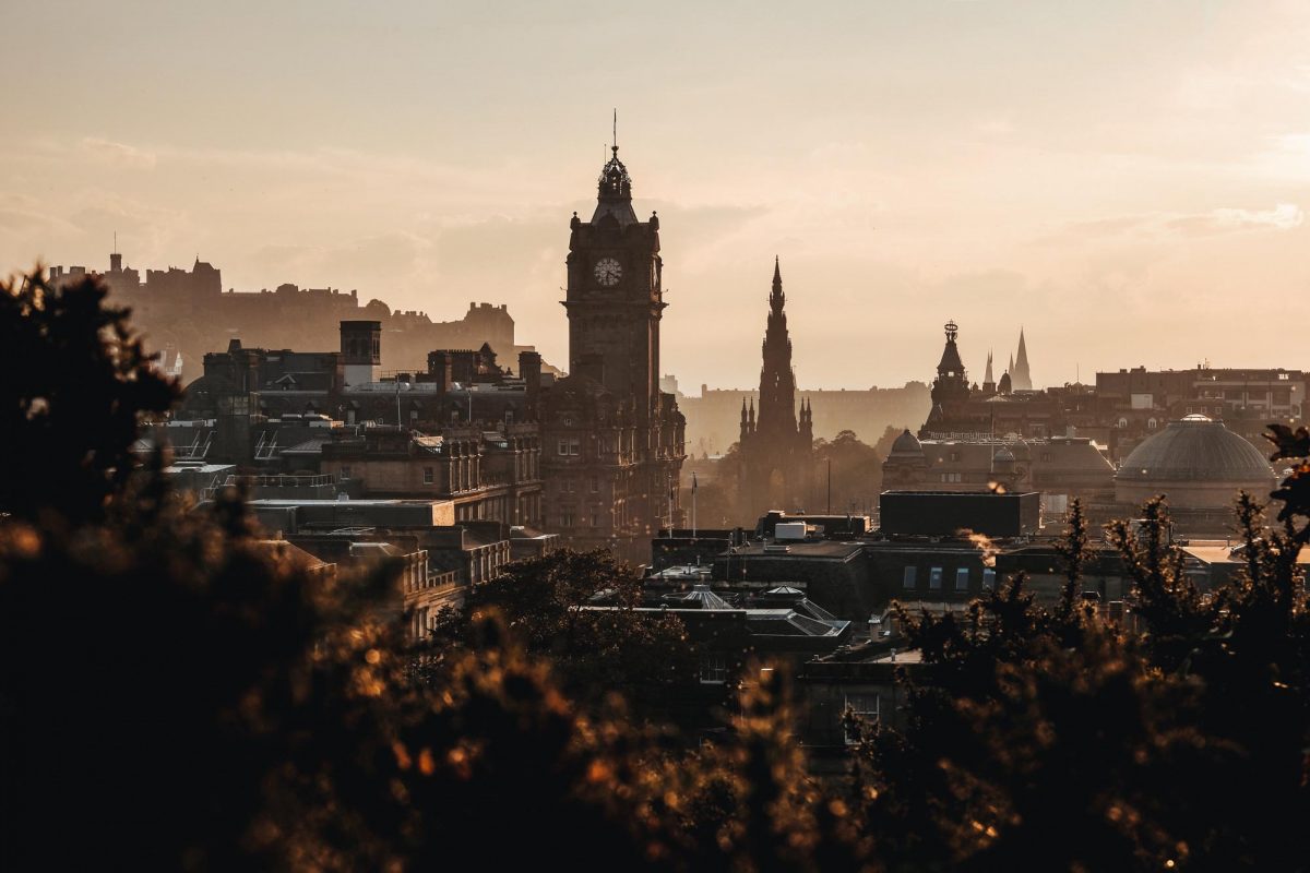 10 Places to Visit in Edinburgh