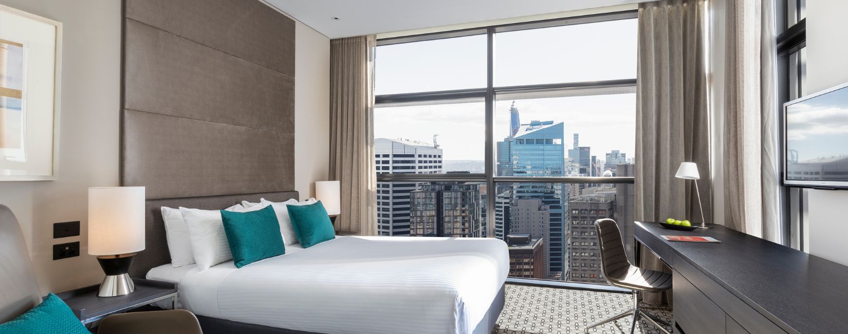 Overview of serviced hotel apartment for a long term stay in Sydney