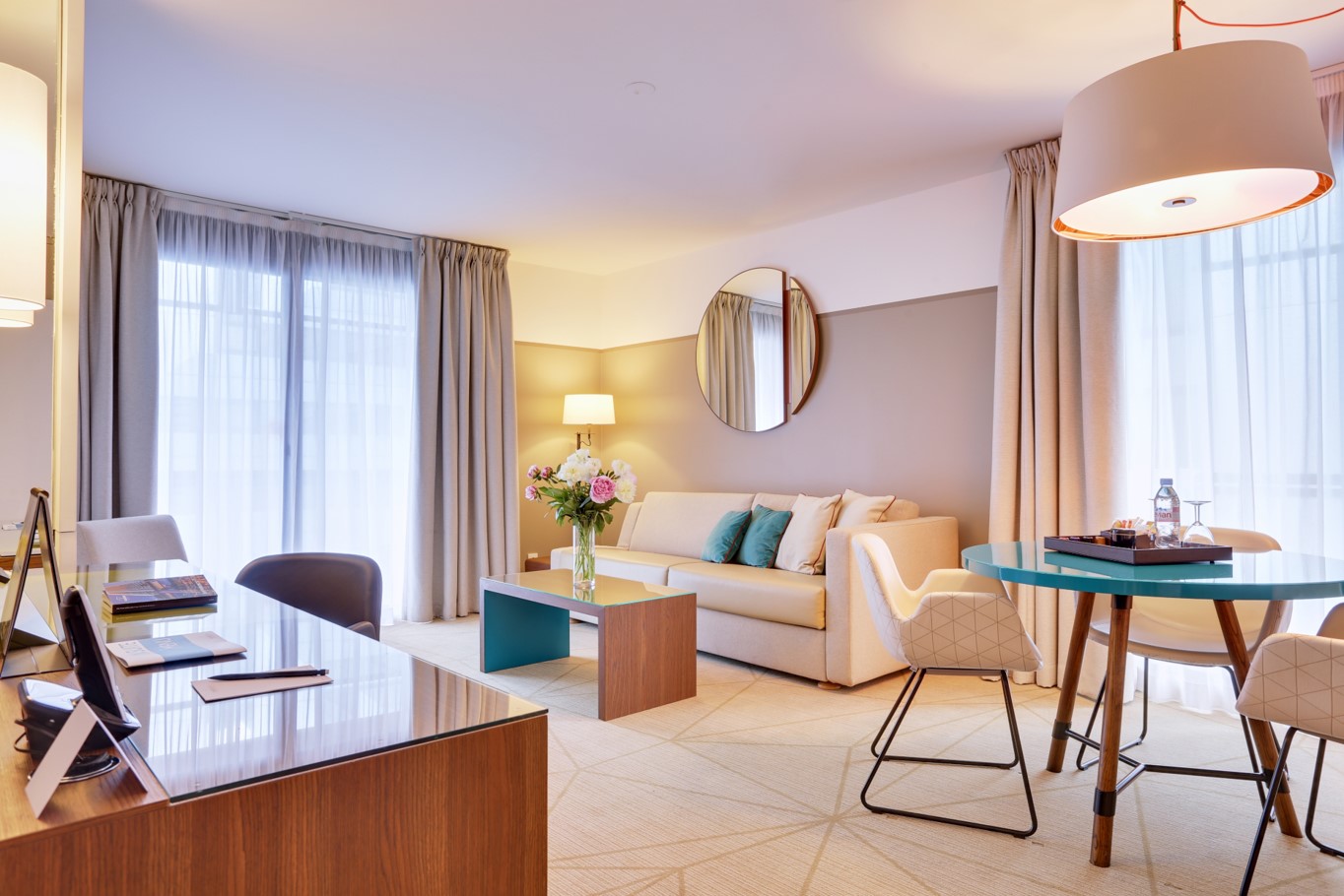 Dining table of One Bedroom Apartment flat at Fraser Suites Harmonie Paris La Défense 