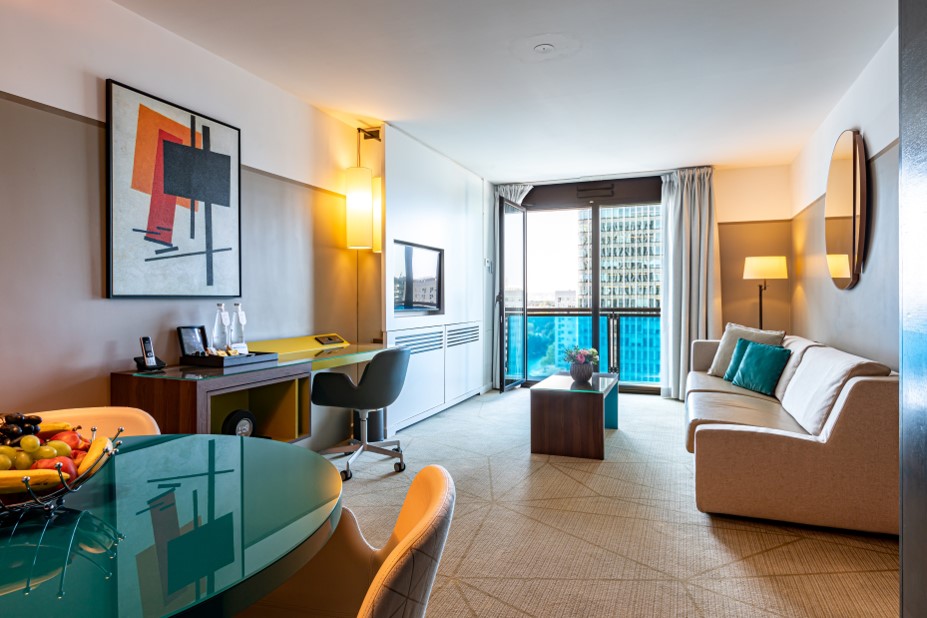 One Bedroom Deluxe Apartment