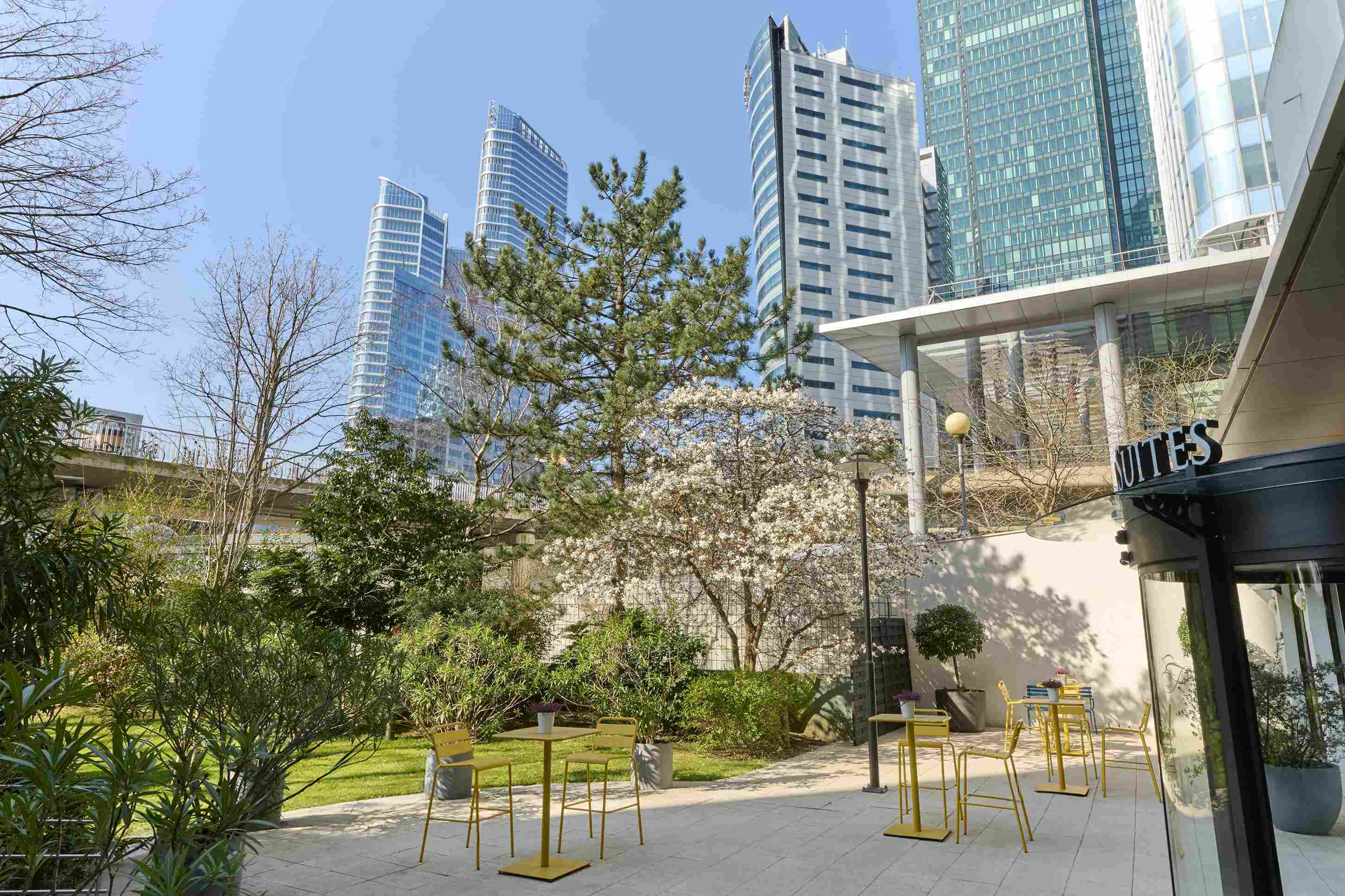 Outdoor Patio at Fraser Suites Le Claridge in Paris