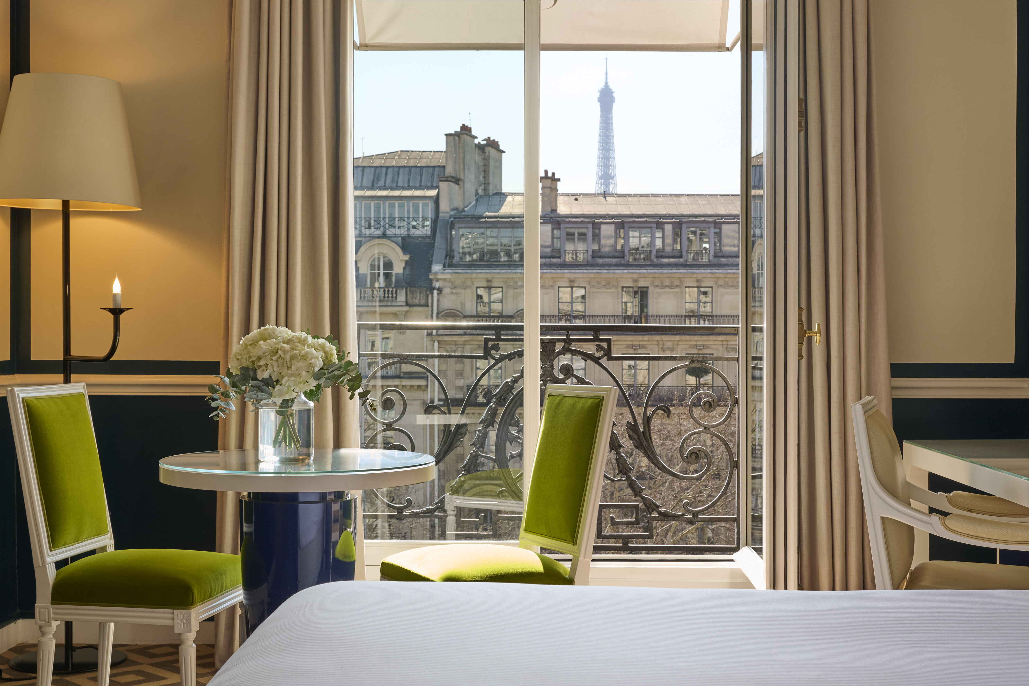 Executive Suite - Eiffel Tower View