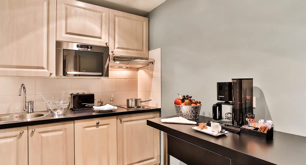 Kitchenette of Two Bedroom Deluxe Suite, Serviced Apartment in Paris