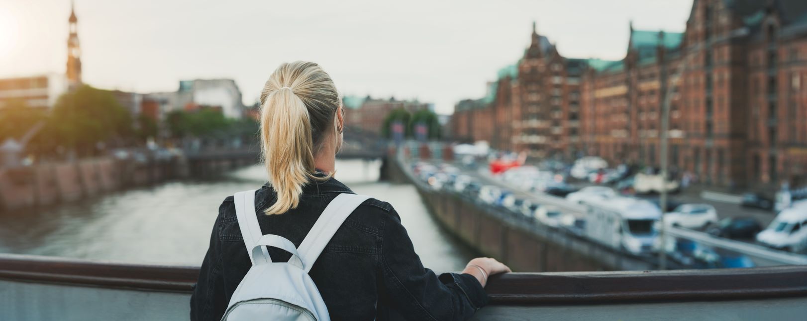 Solo traveler explores top attractions, places to visit in Hamburg
