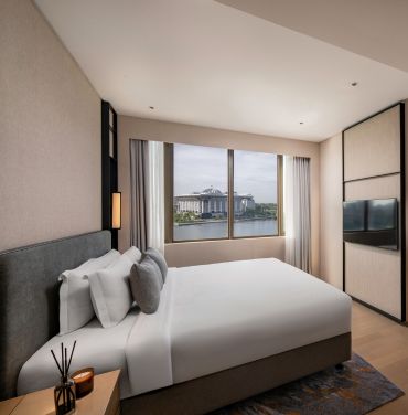 One Bedroom Lakeview
