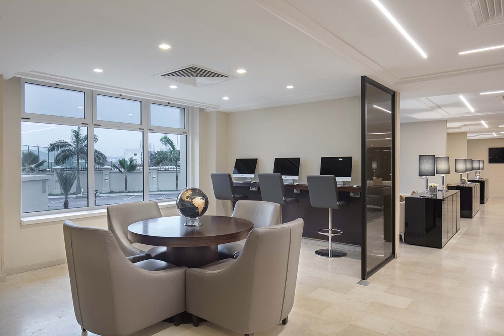 Business Centre & Lounge