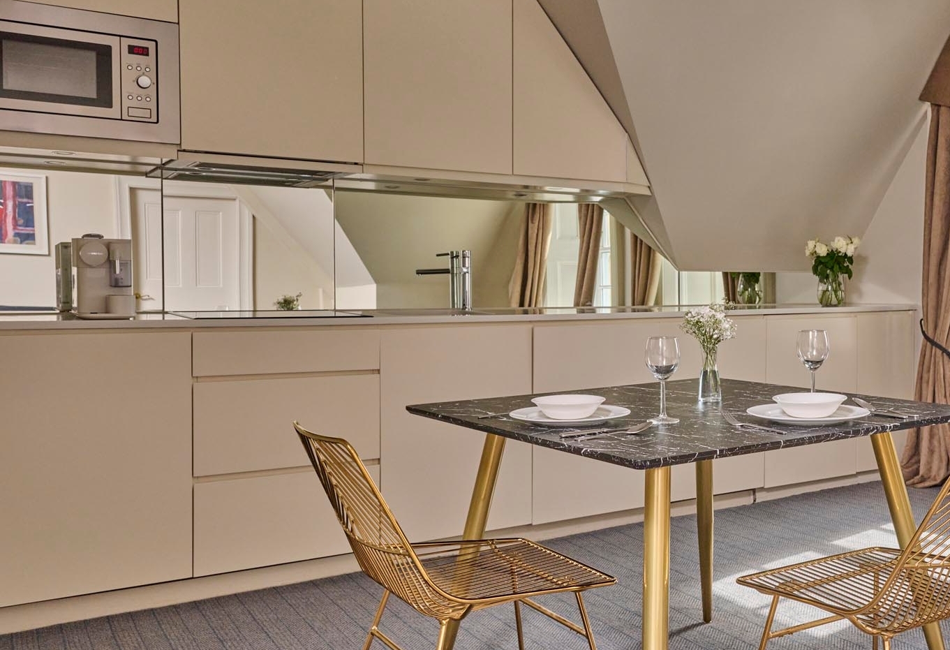 One Bedroom Deluxe Apartment in Edinburgh at Fraser Suites