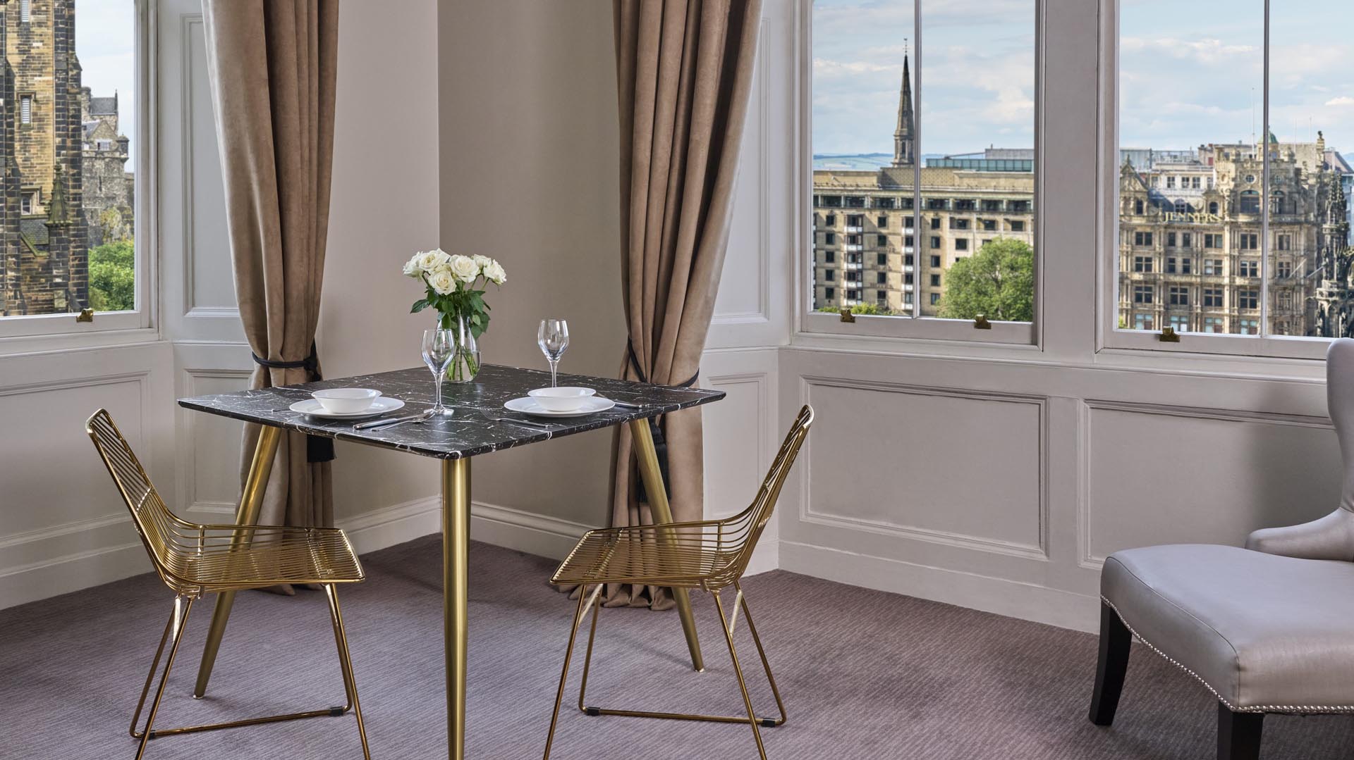 Working space at One Bedroom Deluxe Apartment in Edinburgh at Fraser Suites