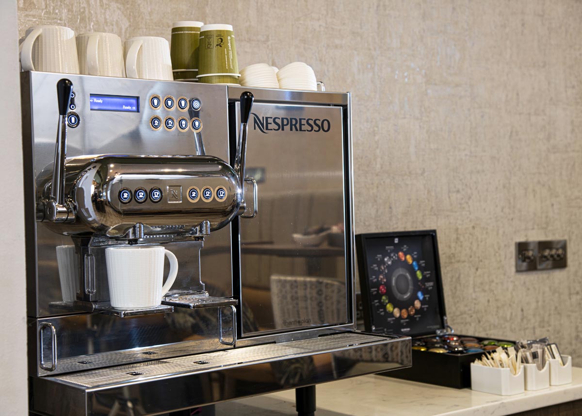 Drinks and Juices corner at restaurant in Fraser Suites Glasgow serviced apartments