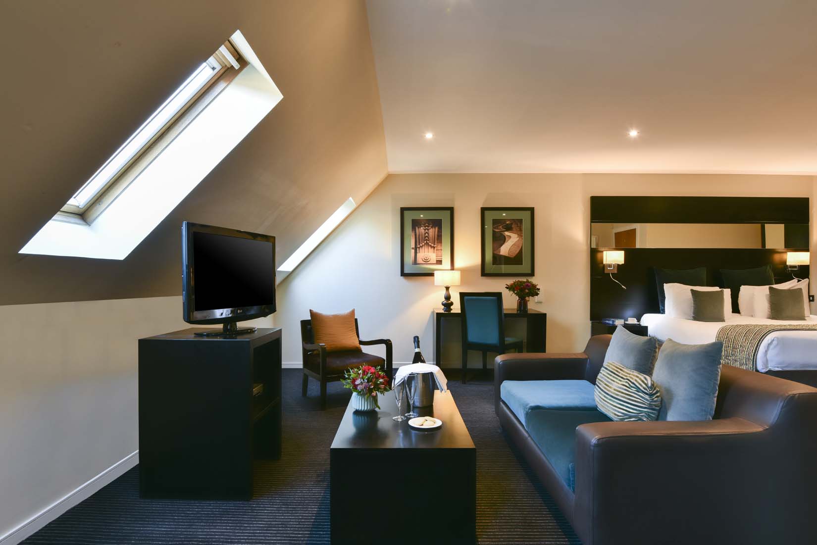 studio executive apartments rooms glasgow livingroom