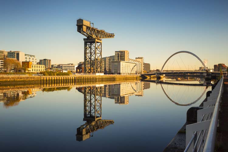 finnieston crane near frasers serviced apartments glasgow