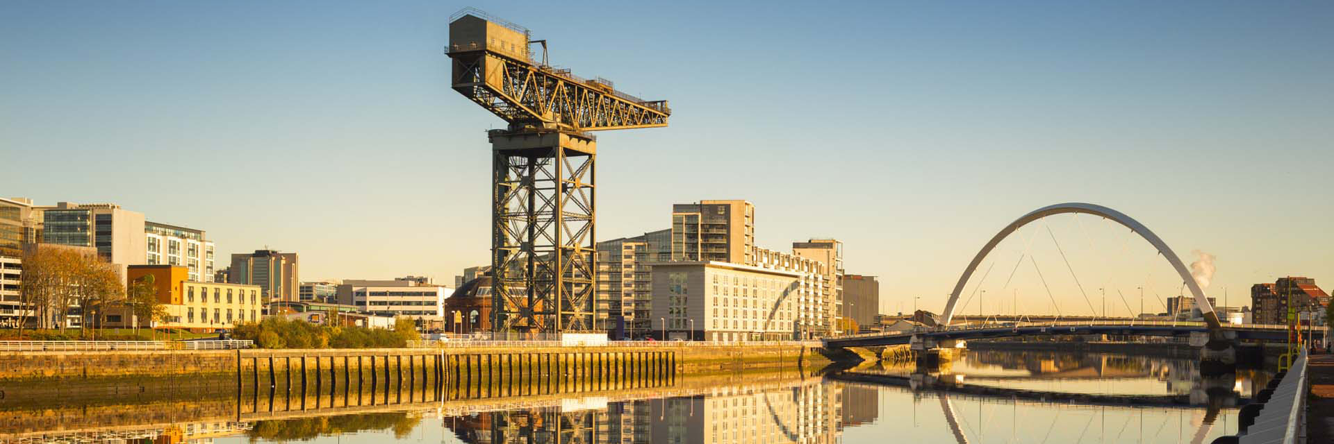 finnieston crane near frasers serviced apartments glasgow