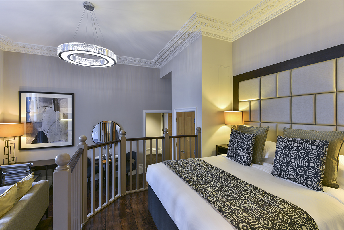 Studio Deluxe Serviced Apartments in Kensington, London