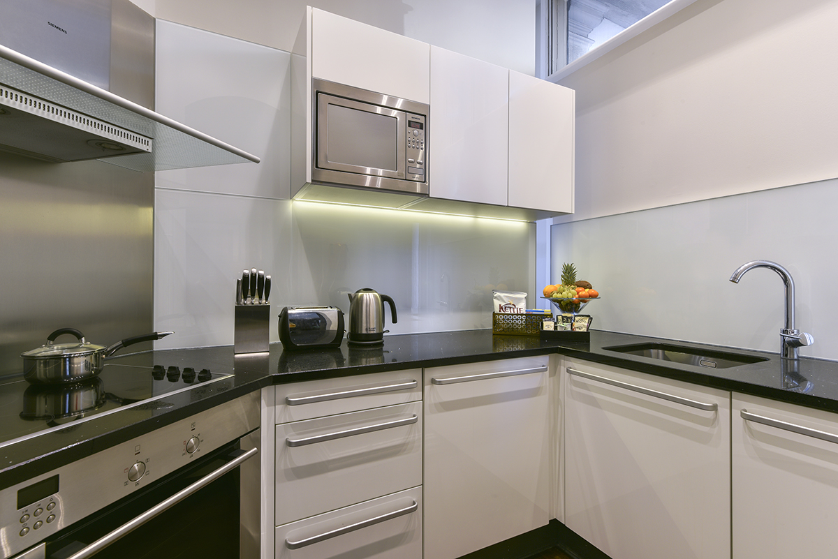 Kitchen of Studio Deluxe Serviced Apartments in Kensington, London
