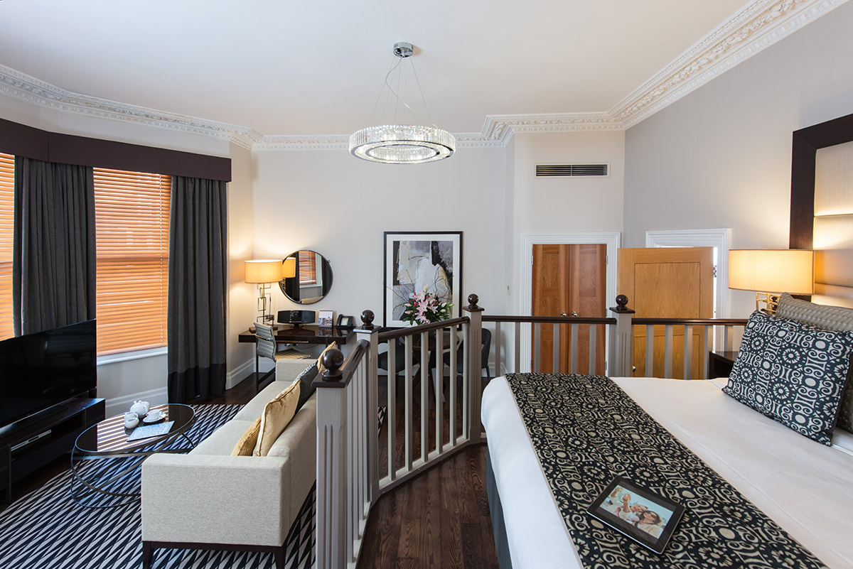 Studio Deluxe Serviced Apartments in Kensington, London