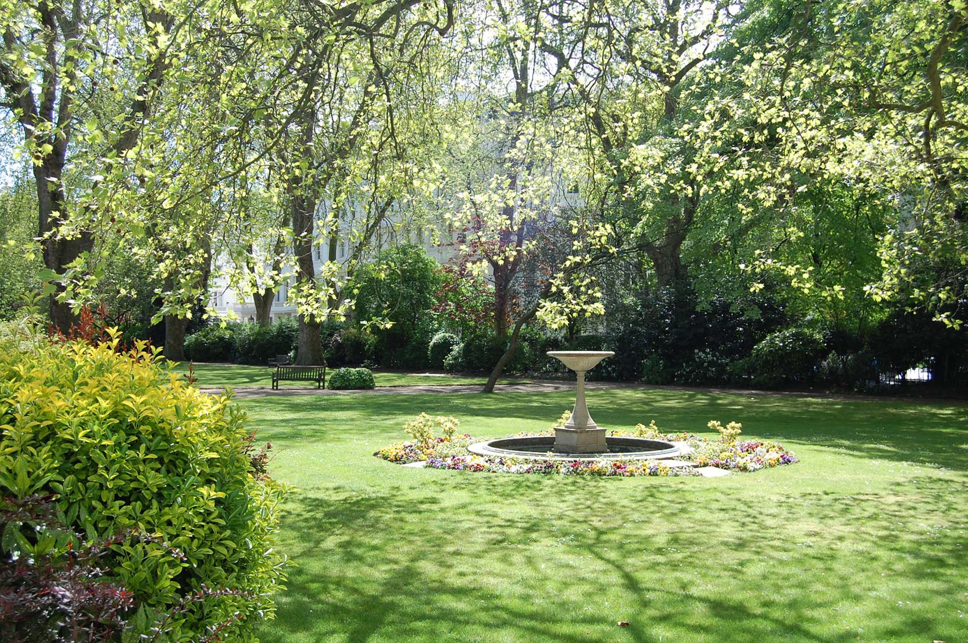 Private garden at Fraser Suites Kensington, serviced apartments in Kensington, London