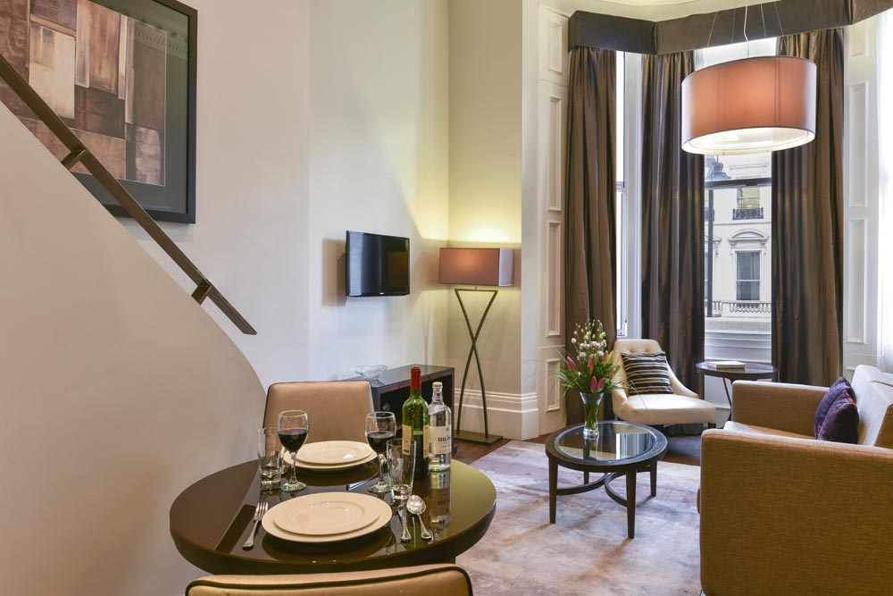 Living space of One Bedroom Executive Apartment in London at Fraser Suites Queens Gate