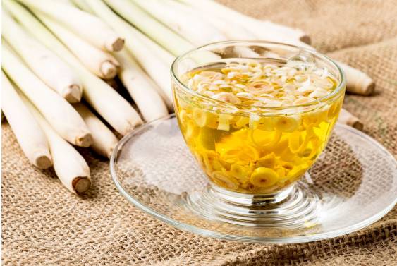 lemongrass is one of the ingredients in pad thai