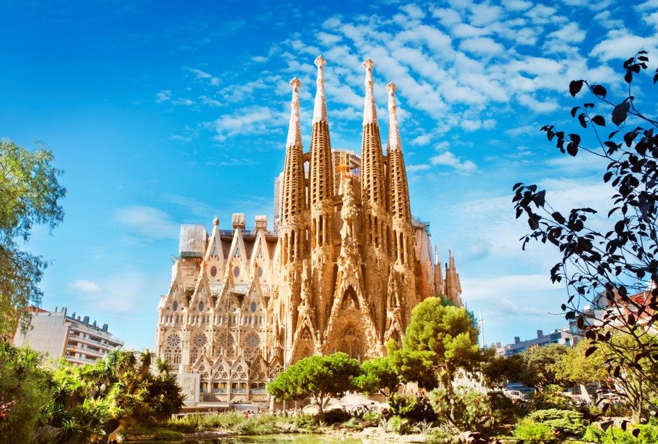 Basillica of the Sagrada Familia, things to do in Barcelona with kids