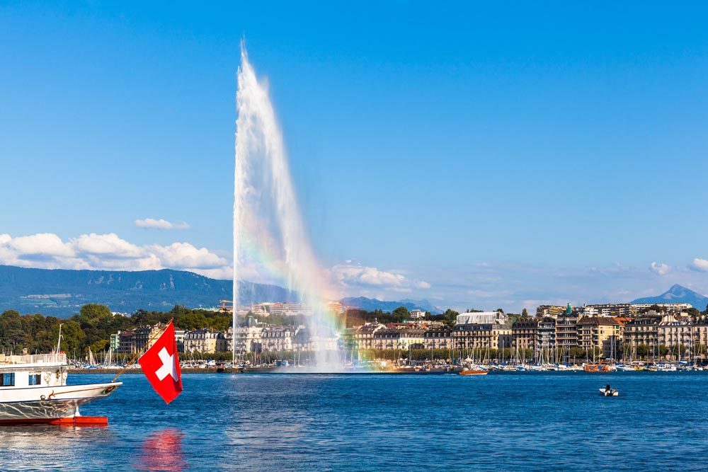 The Jet d’Eau of Geneva, best places to visit in Geneva Old Town, Switzerland