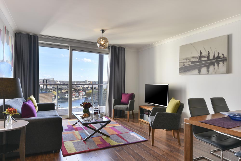 Fraser Place Canary Wharf serviced apartment with marina view