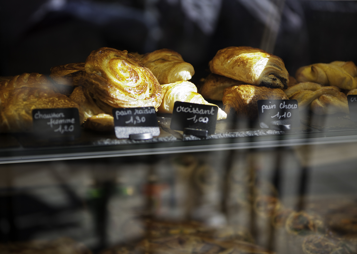 Moulin Rouge, instagrammable places in Paris